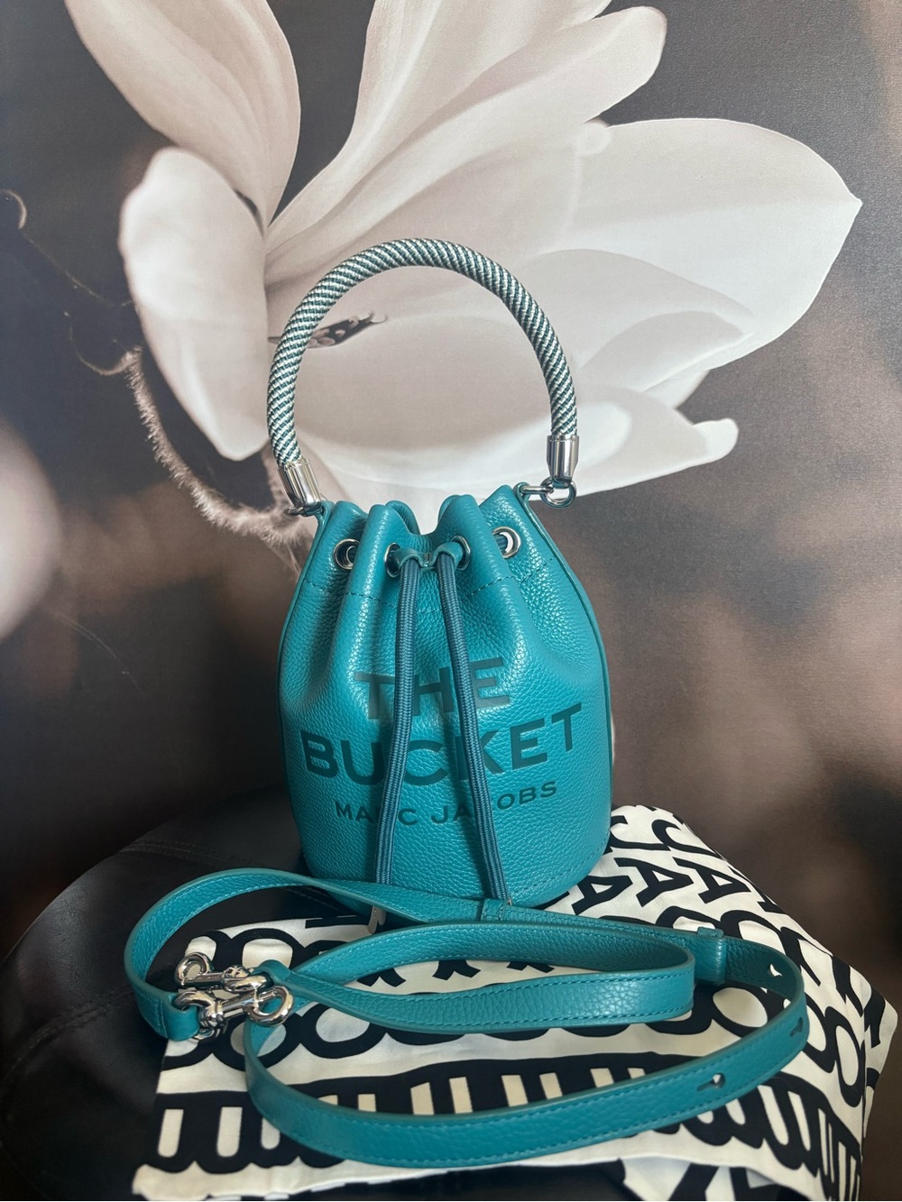 Marc Jacobs The Bucket Small Leather Drawstring Handbag in Teal - Picture 2 of 15